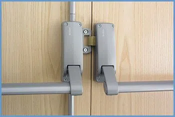 State Locksmith Services Astatula, FL 352-261-6713 - 8-push-bars